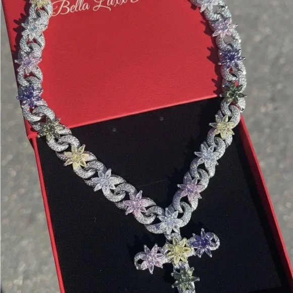 Elegant Purple and Silver Necklace 18inch - Picture 4 of 9